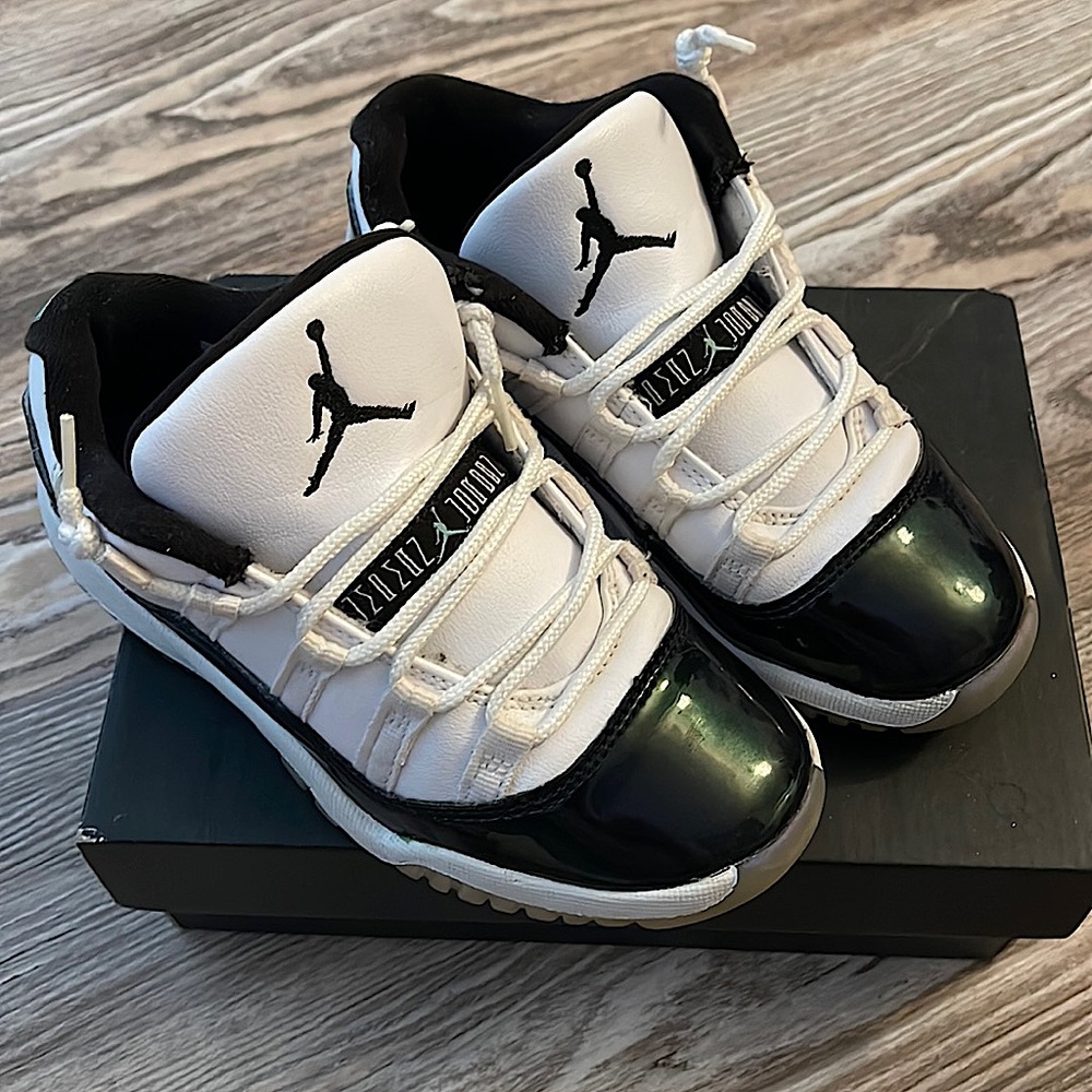 🚨 Jordan Retro 11